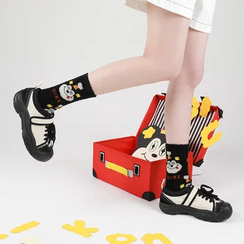 Заснемане на DOKI есента и зимата нова перьевая прежди удебелена мультяшная илюстрация прекрасни памучни чорапи за момичета в епруветка