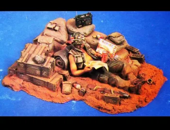 1/35 Смола Фигурка Комплект Модел на Войната във Виетнам Миниатюрен Помпа Войници Почивка в окопа (включва база) В разглобено формата на Неокрашенный