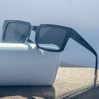 Ins-Популярните Модни Дамски Слънчеви Очила 2021 Ретро Квадратна Дограма за Слънчеви Очила за Мъже Градиентные Прозрачни лилави Очила gafas de sol